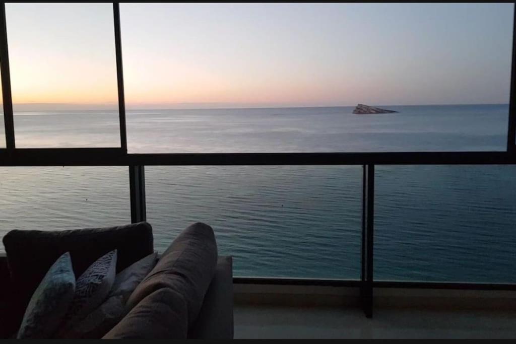 ベニドルムPiso 21 Unico A Pie De Playa En Esquinaアパートメント エクステリア 写真