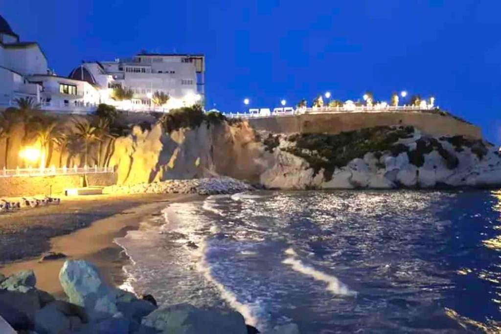 ベニドルムPiso 21 Unico A Pie De Playa En Esquinaアパートメント エクステリア 写真